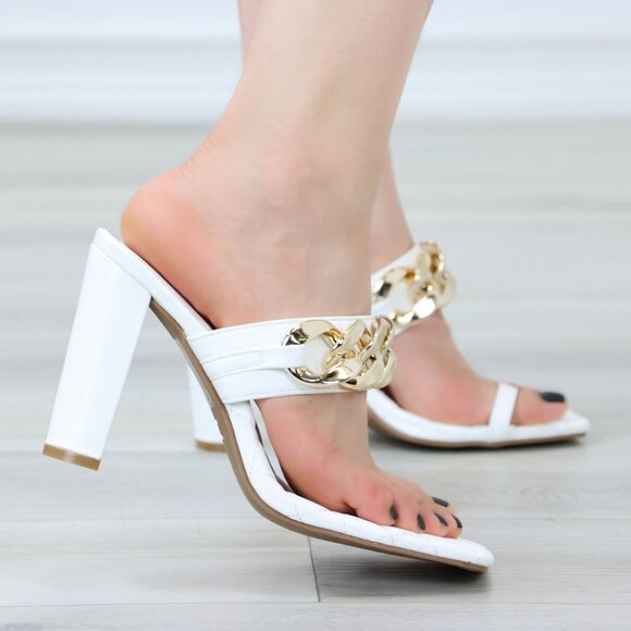 White Quilted Sandals Gold Chain Open Toe Slip-On Block Heel - Picture 6 of 15